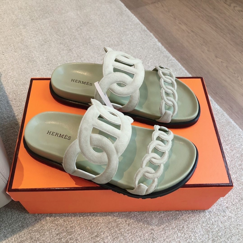H**mes slippers